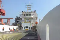 Kapal pasokan dijual