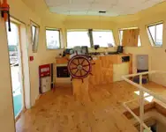 Kapal penarik dijual