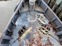 Kapal penarik dijual