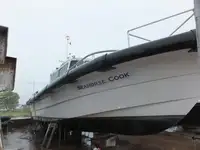 Kapal percontohan dijual