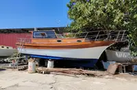 Kapal pesiar dijual